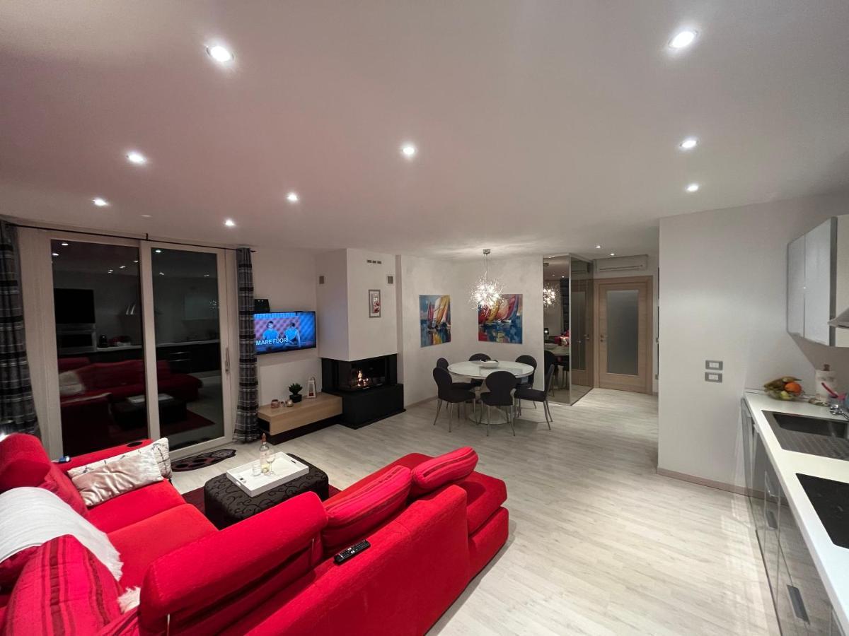 Favola Bella The Panoramic Penthouse Appartement Bardolino Buitenkant foto